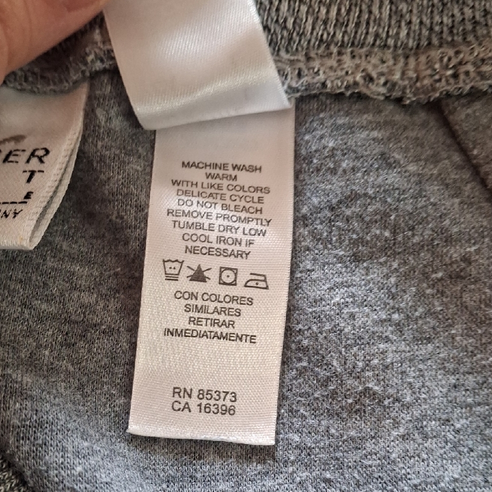 💥3/$20💥 Villager Sport Gray Elastic Waist Pants - Size L Petite - 26" Inseam - Picture 4 of 7